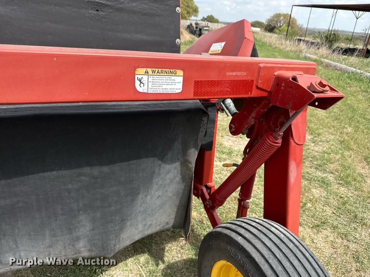 image for item EJ3586 2010 New Holland H6830 disc mower