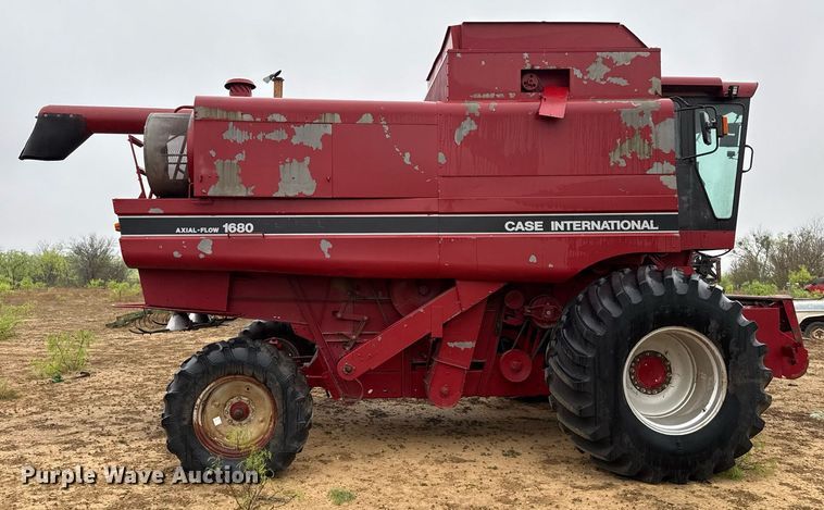image for item EJ3605 1991 Case IH 1680 Axial-Flow combine