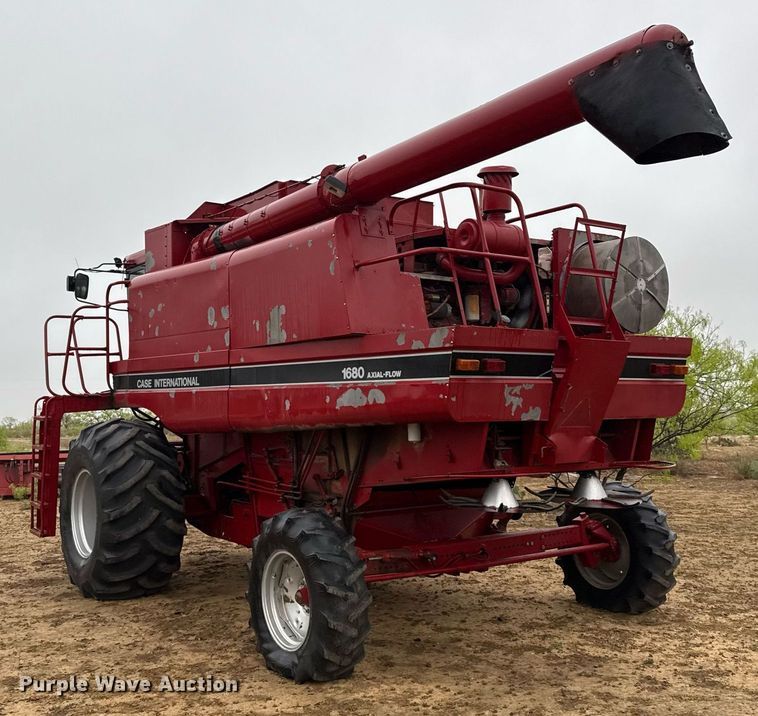 image for item EJ3605 1991 Case IH 1680 Axial-Flow combine