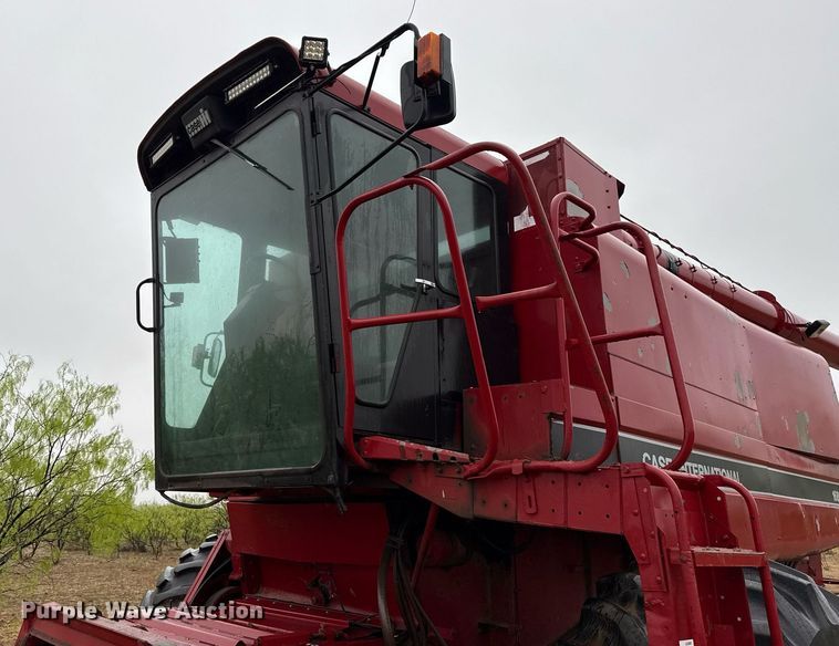 image for item EJ3605 1991 Case IH 1680 Axial-Flow combine