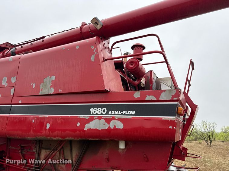 image for item EJ3605 1991 Case IH 1680 Axial-Flow combine