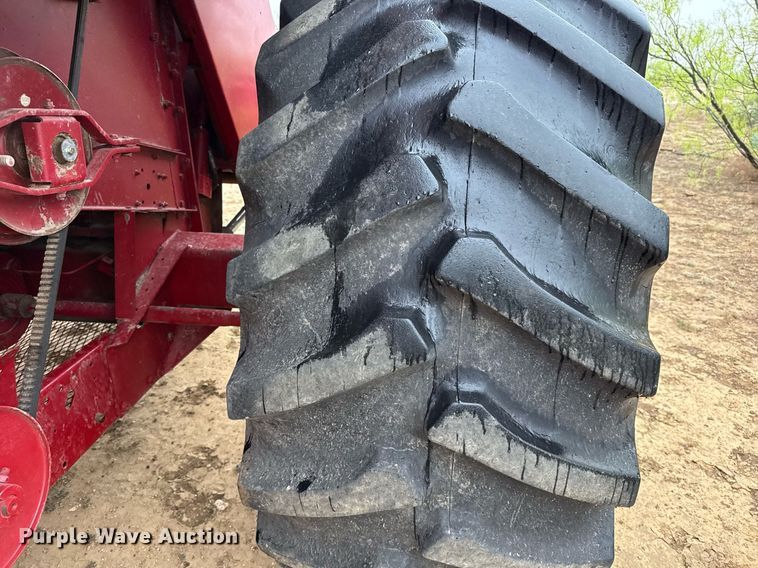 image for item EJ3605 1991 Case IH 1680 Axial-Flow combine