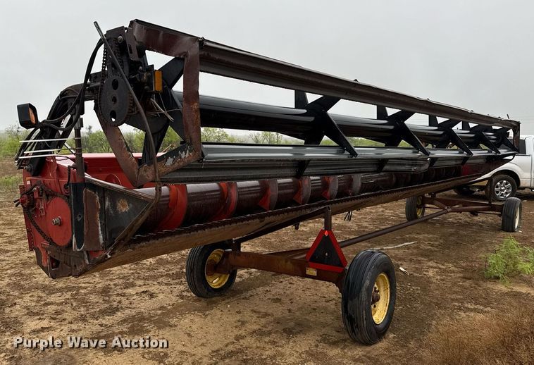 image for item EJ3606 1995 Case 1010 rigid head