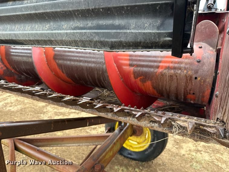 image for item EJ3606 1995 Case 1010 rigid head