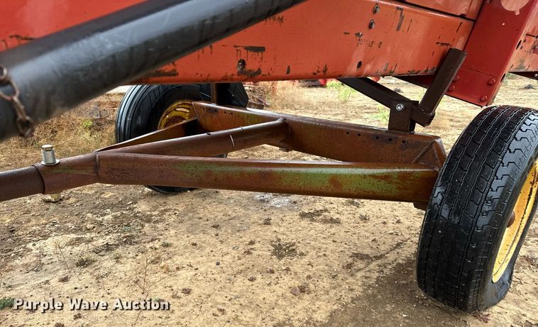 image for item EJ3606 1995 Case 1010 rigid head