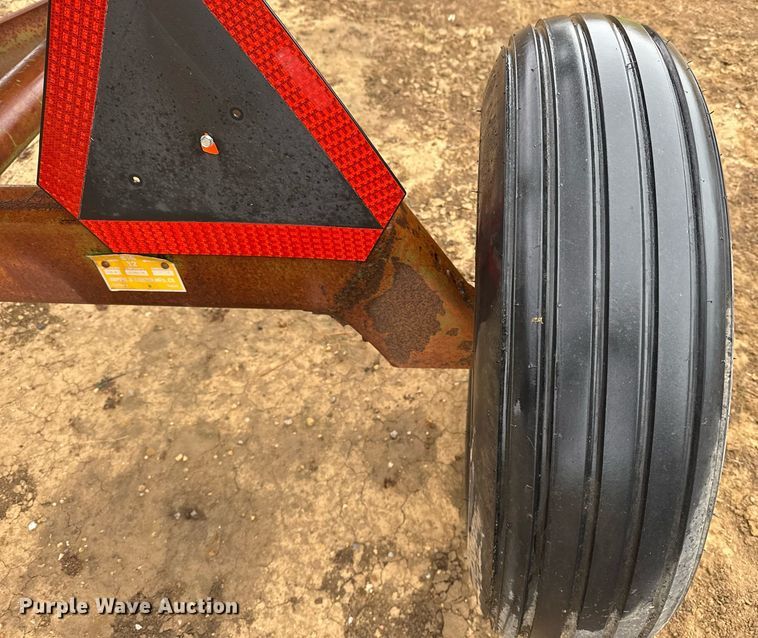 image for item EJ3606 1995 Case 1010 rigid head