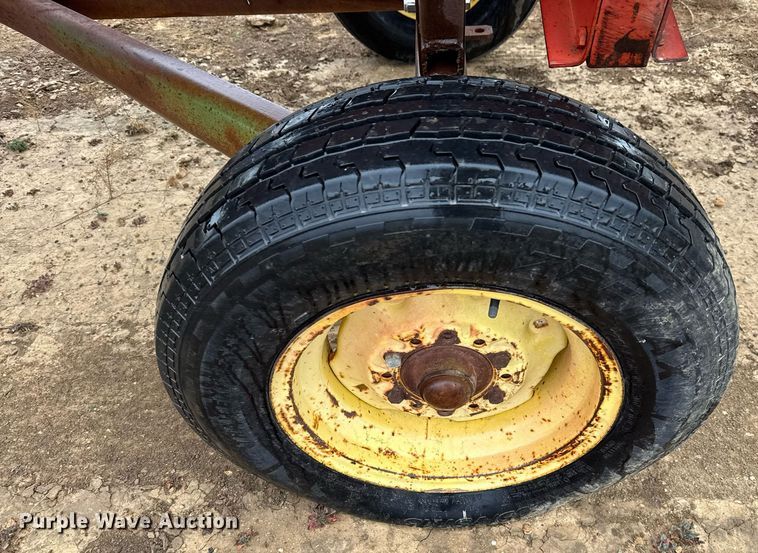 image for item EJ3606 1995 Case 1010 rigid head