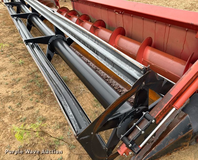 image for item EJ3607 1992 Case 1010 rigid head