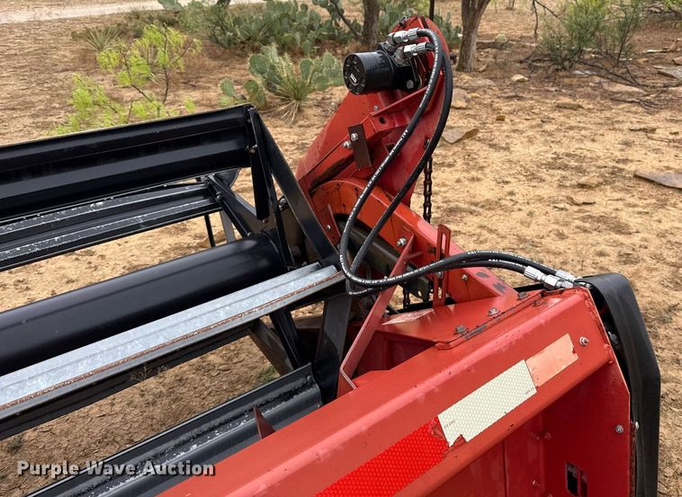 image for item EJ3607 1992 Case 1010 rigid head