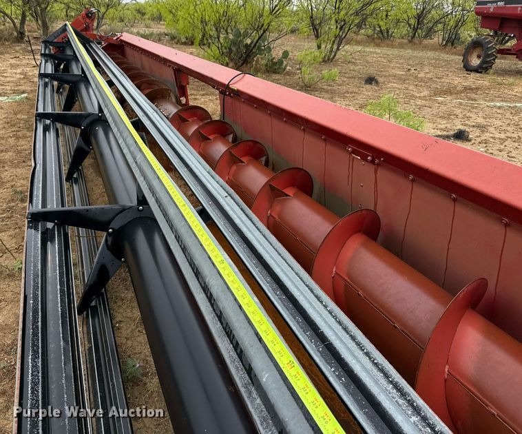 image for item EJ3607 1992 Case 1010 rigid head