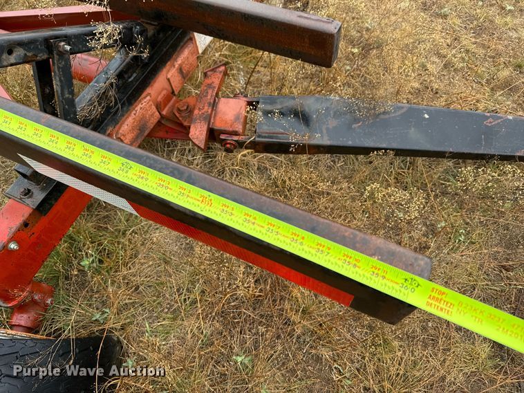 image for item EJ3607 1992 Case 1010 rigid head