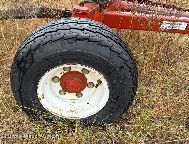 image for item EJ3607 1992 Case 1010 rigid head