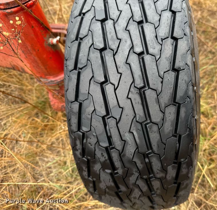 image for item EJ3607 1992 Case 1010 rigid head