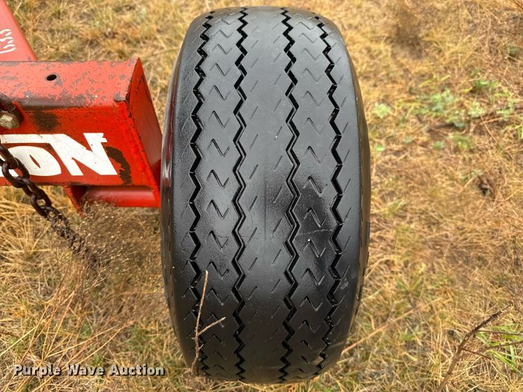 image for item EJ3607 1992 Case 1010 rigid head