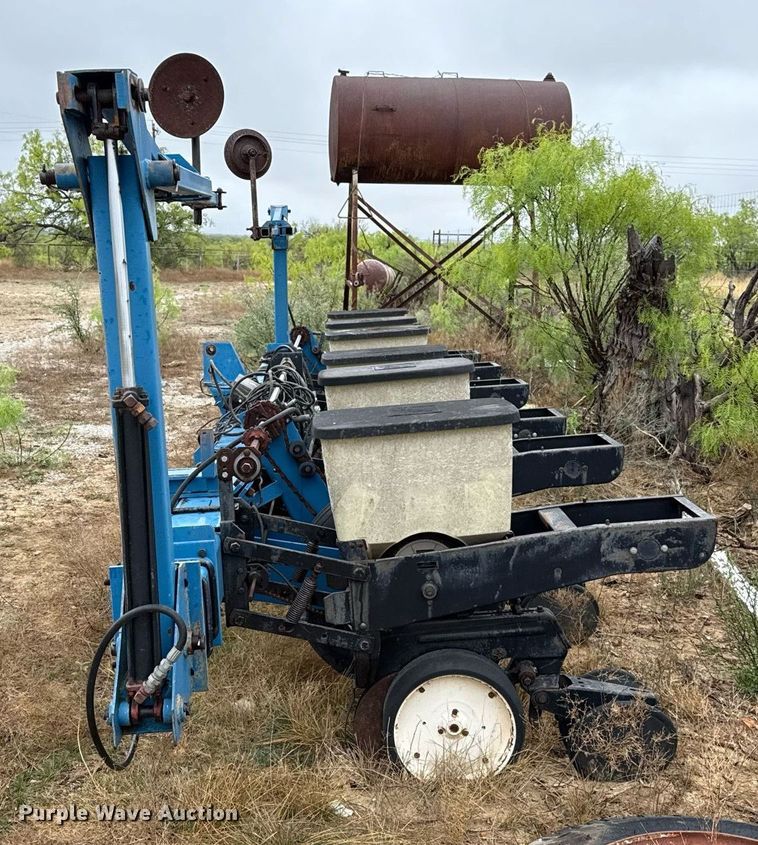 image for item EJ3609 Kinze planter