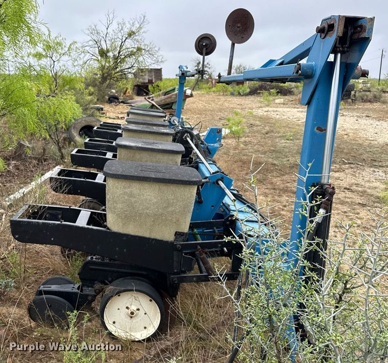 image for item EJ3609 Kinze planter