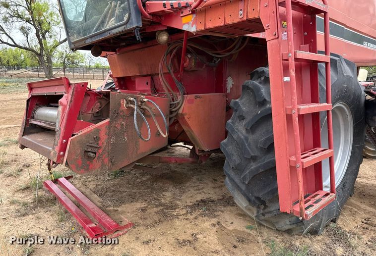 image for item EJ3610 1988 Case IH 1680 Axial-Flow combine