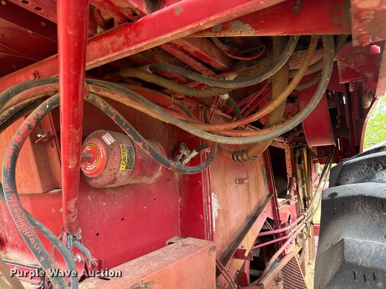 image for item EJ3610 1988 Case IH 1680 Axial-Flow combine