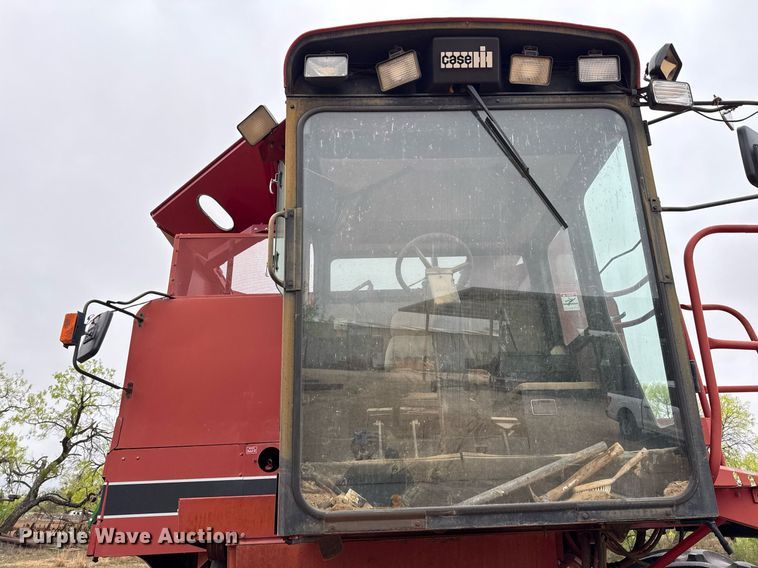 image for item EJ3610 1988 Case IH 1680 Axial-Flow combine