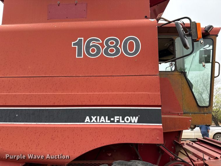 image for item EJ3610 1988 Case IH 1680 Axial-Flow combine