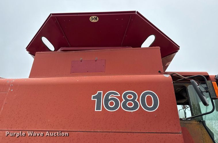 image for item EJ3610 1988 Case IH 1680 Axial-Flow combine