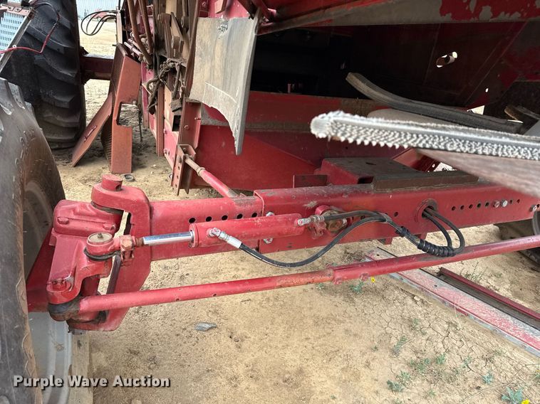 image for item EJ3610 1988 Case IH 1680 Axial-Flow combine