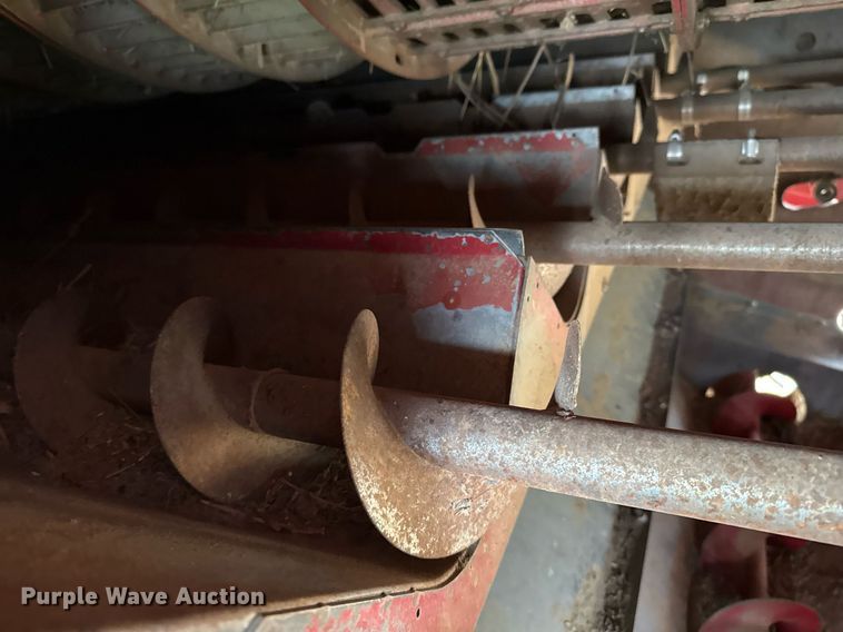 image for item EJ3610 1988 Case IH 1680 Axial-Flow combine