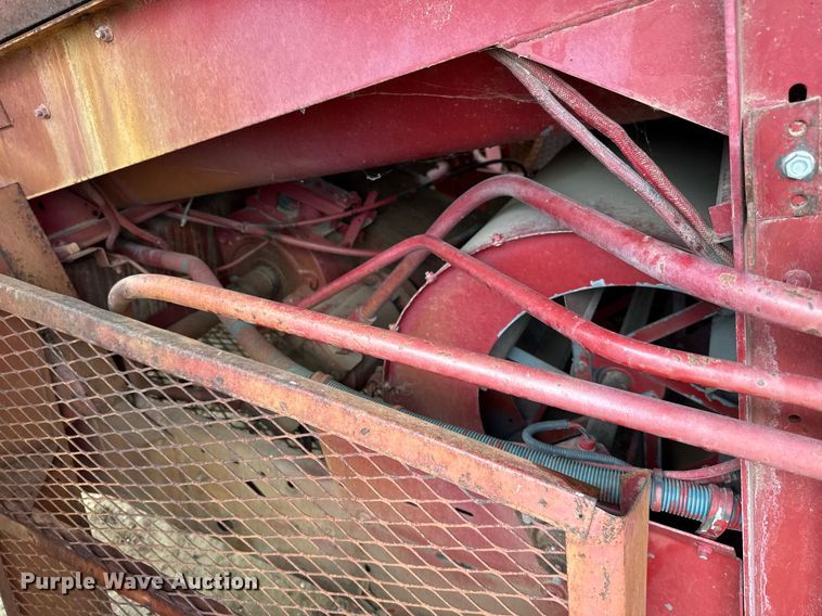 image for item EJ3610 1988 Case IH 1680 Axial-Flow combine