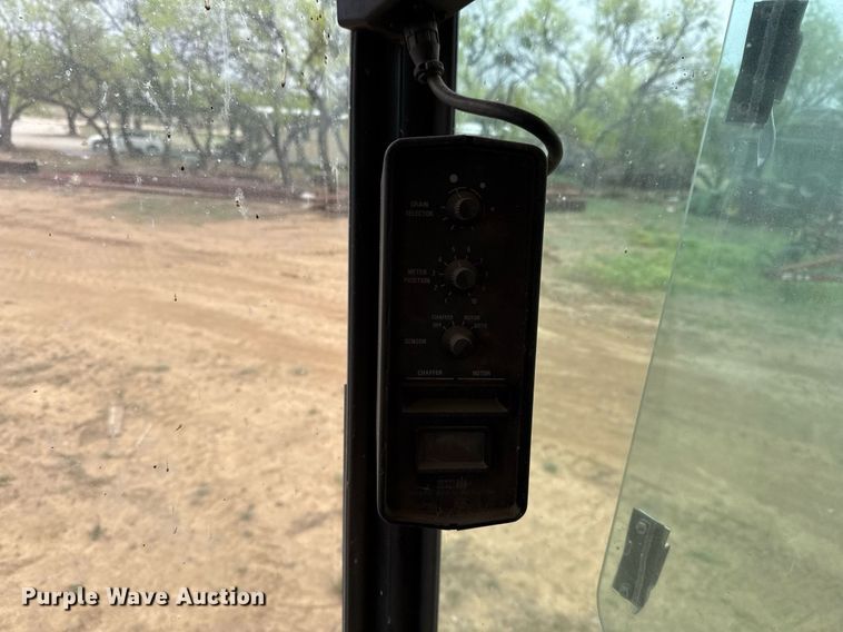 image for item EJ3610 1988 Case IH 1680 Axial-Flow combine