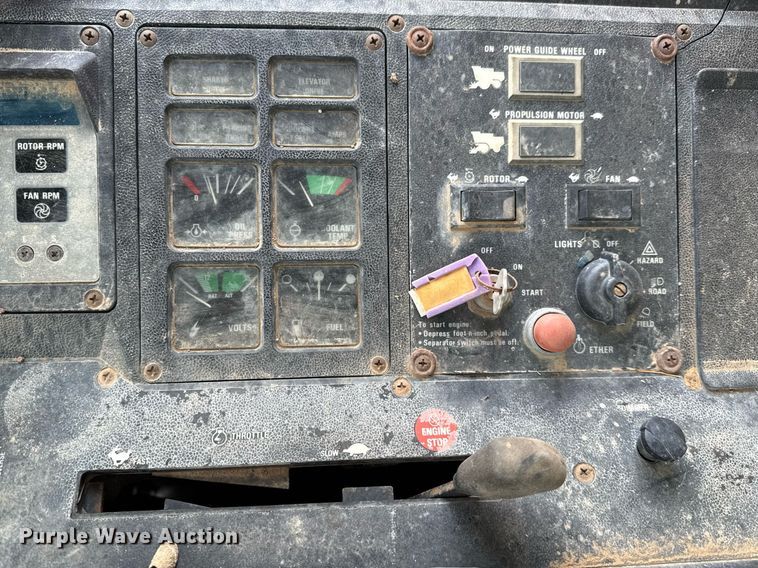 image for item EJ3610 1988 Case IH 1680 Axial-Flow combine