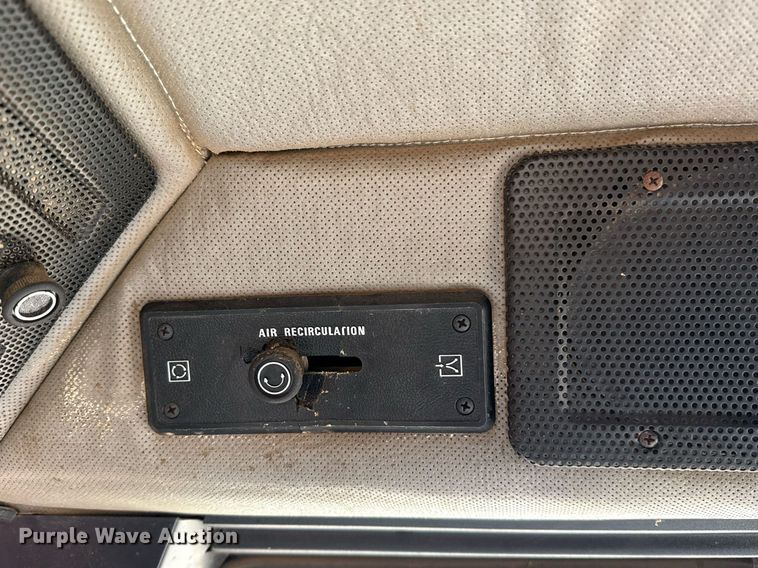 image for item EJ3610 1988 Case IH 1680 Axial-Flow combine