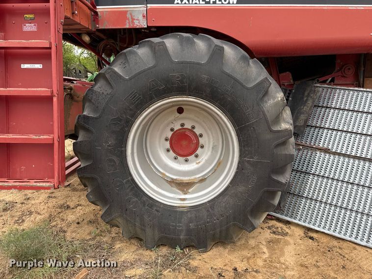 image for item EJ3610 1988 Case IH 1680 Axial-Flow combine