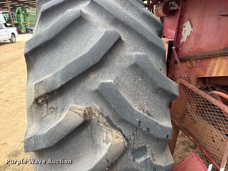 image for item EJ3610 1988 Case IH 1680 Axial-Flow combine