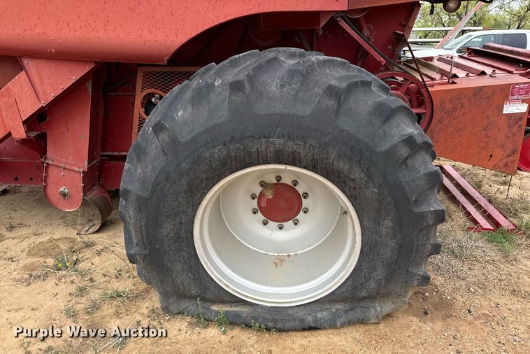 image for item EJ3610 1988 Case IH 1680 Axial-Flow combine