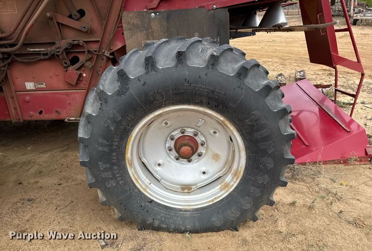 image for item EJ3610 1988 Case IH 1680 Axial-Flow combine