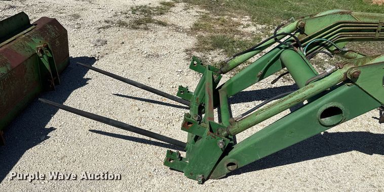 image for item EJ3616 John Deere 158 loader