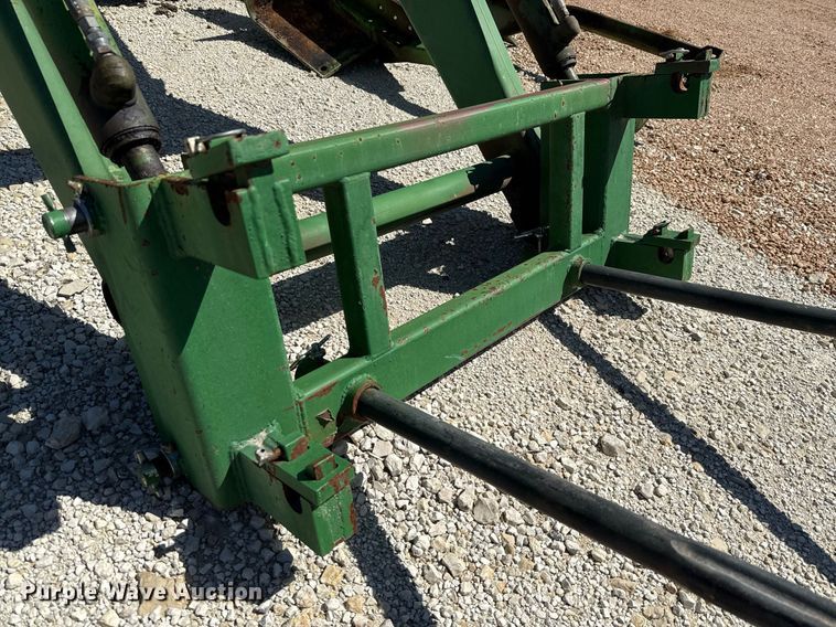 image for item EJ3616 John Deere 158 loader