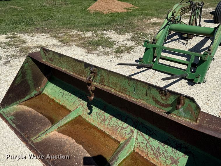 image for item EJ3616 John Deere 158 loader