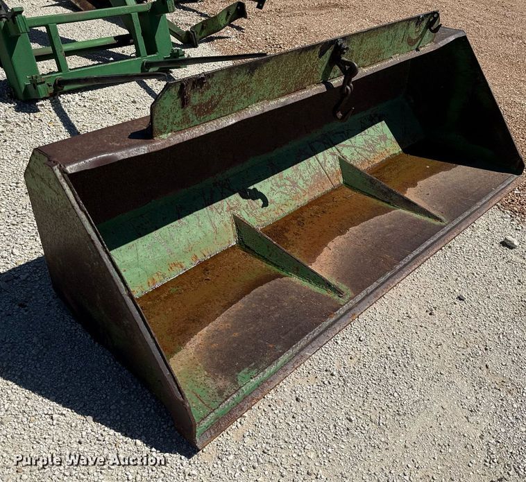 image for item EJ3616 John Deere 158 loader