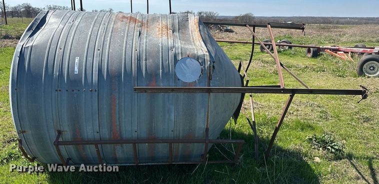 image for item EJ8338 Grain silo