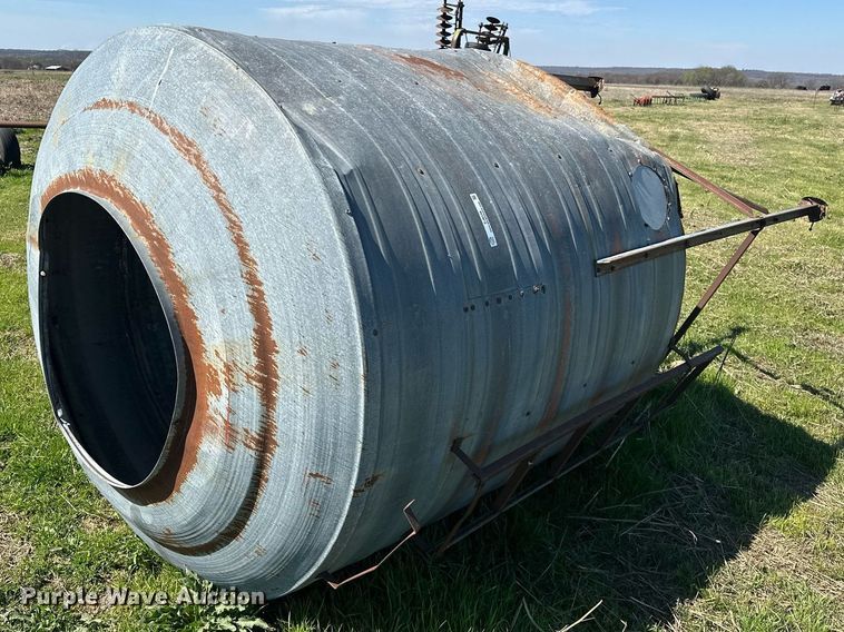 image for item EJ8338 Grain silo