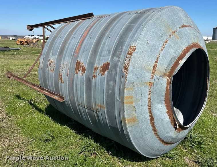 image for item EJ8338 Grain silo
