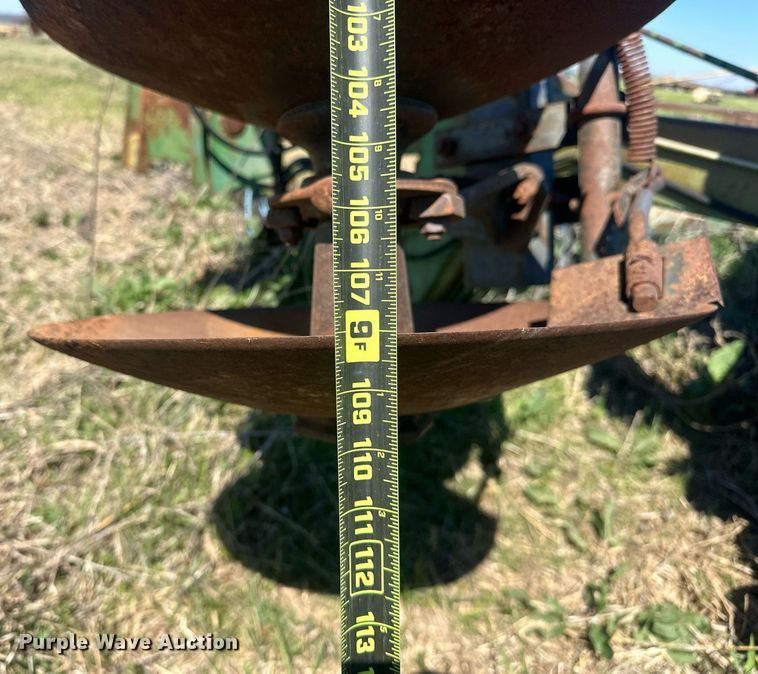 image for item EJ8339 John Deere 220 tandem disk