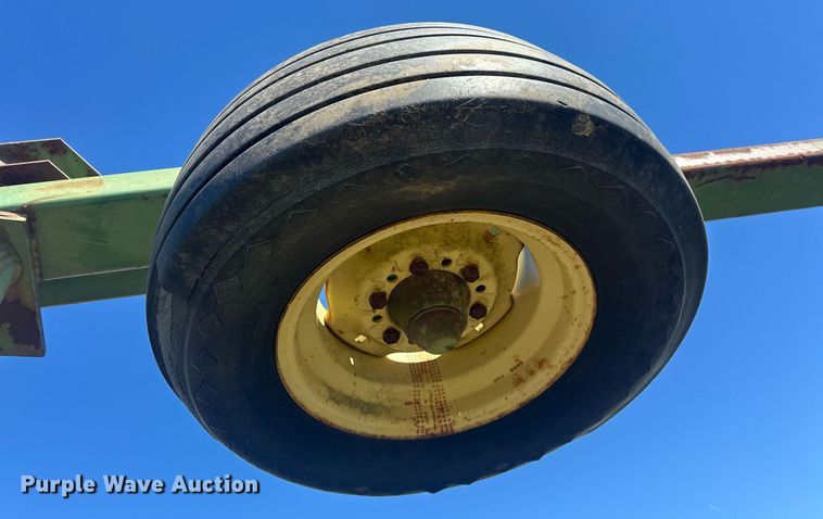 image for item EJ8339 John Deere 220 tandem disk