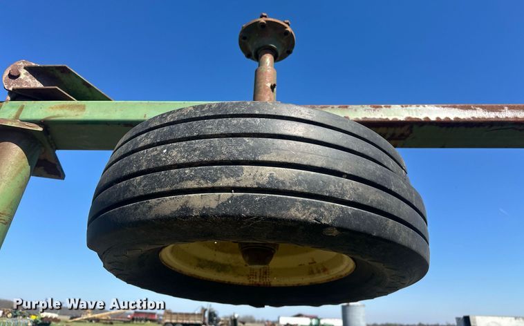 image for item EJ8339 John Deere 220 tandem disk