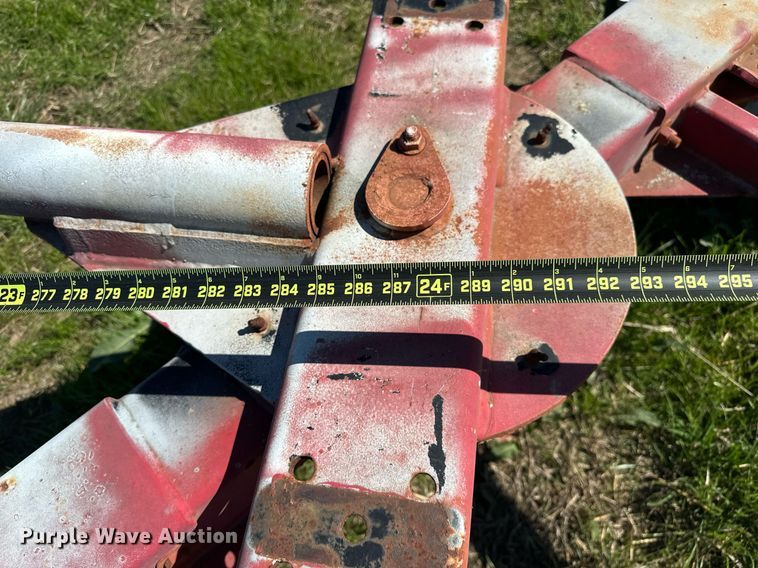 image for item EJ8340 Clark Quality NH3 tank running gear