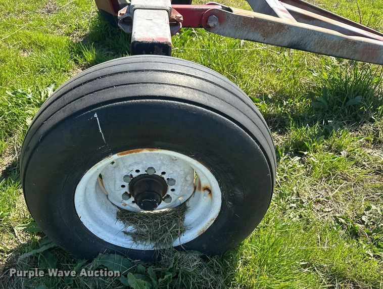 image for item EJ8340 Clark Quality NH3 tank running gear