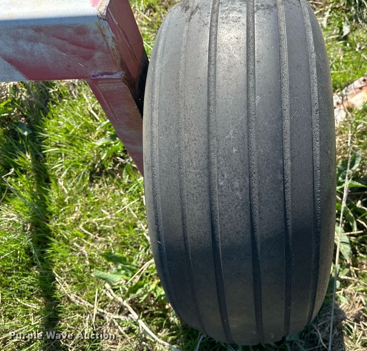 image for item EJ8340 Clark Quality NH3 tank running gear