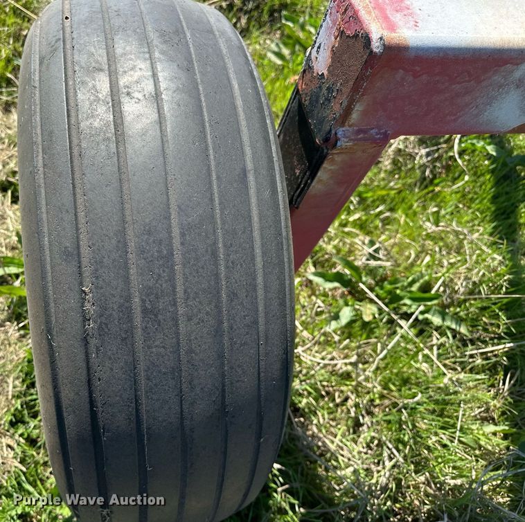 image for item EJ8340 Clark Quality NH3 tank running gear