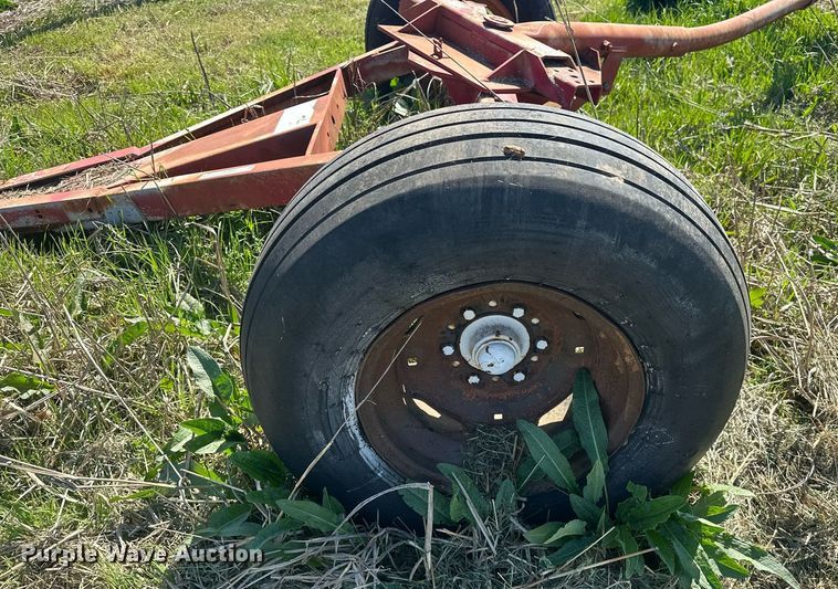 image for item EJ8340 Clark Quality NH3 tank running gear